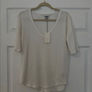 A New Day Cream Ribbed V-Neck Short Sleeve Tee